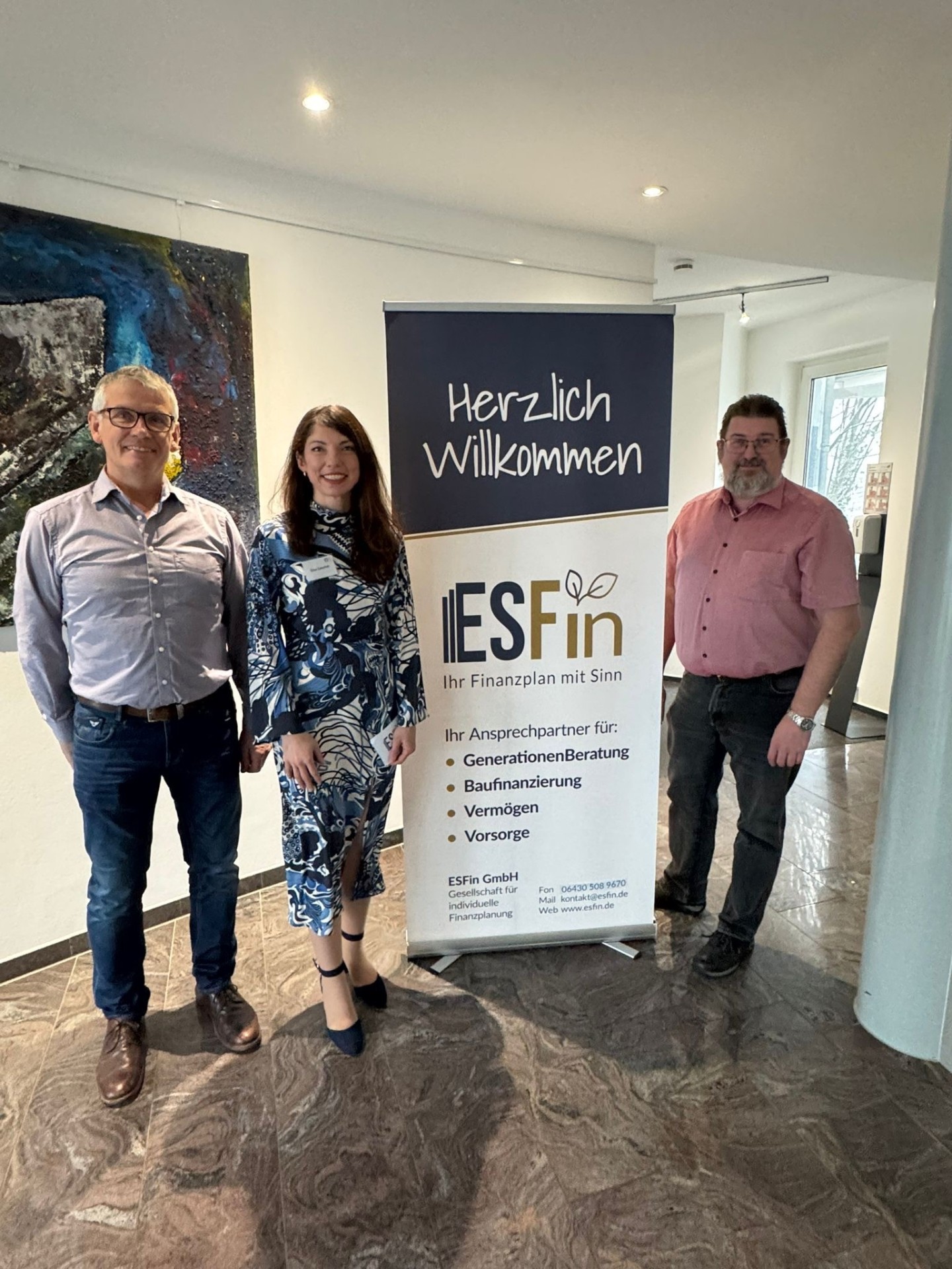 Zu sehen ist die Eröffnungsfeier der ESFin GmbH