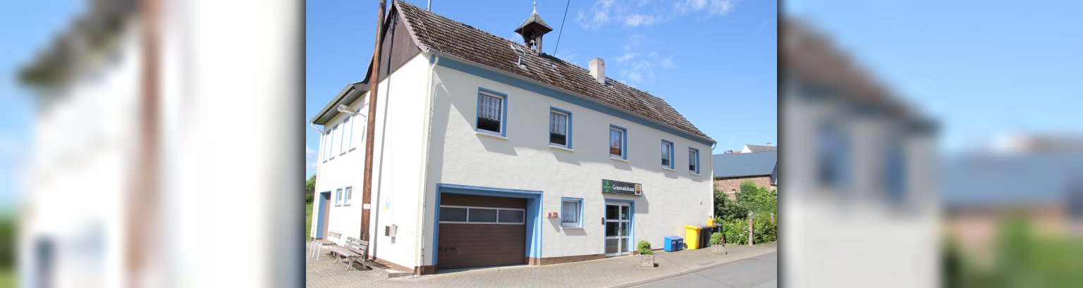 Zu sehen ist das Gemeindehaus in Mittelfischbach