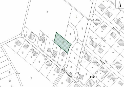 Hier sieht man einen Plan mit Darstellung eines freien Grundstückes.